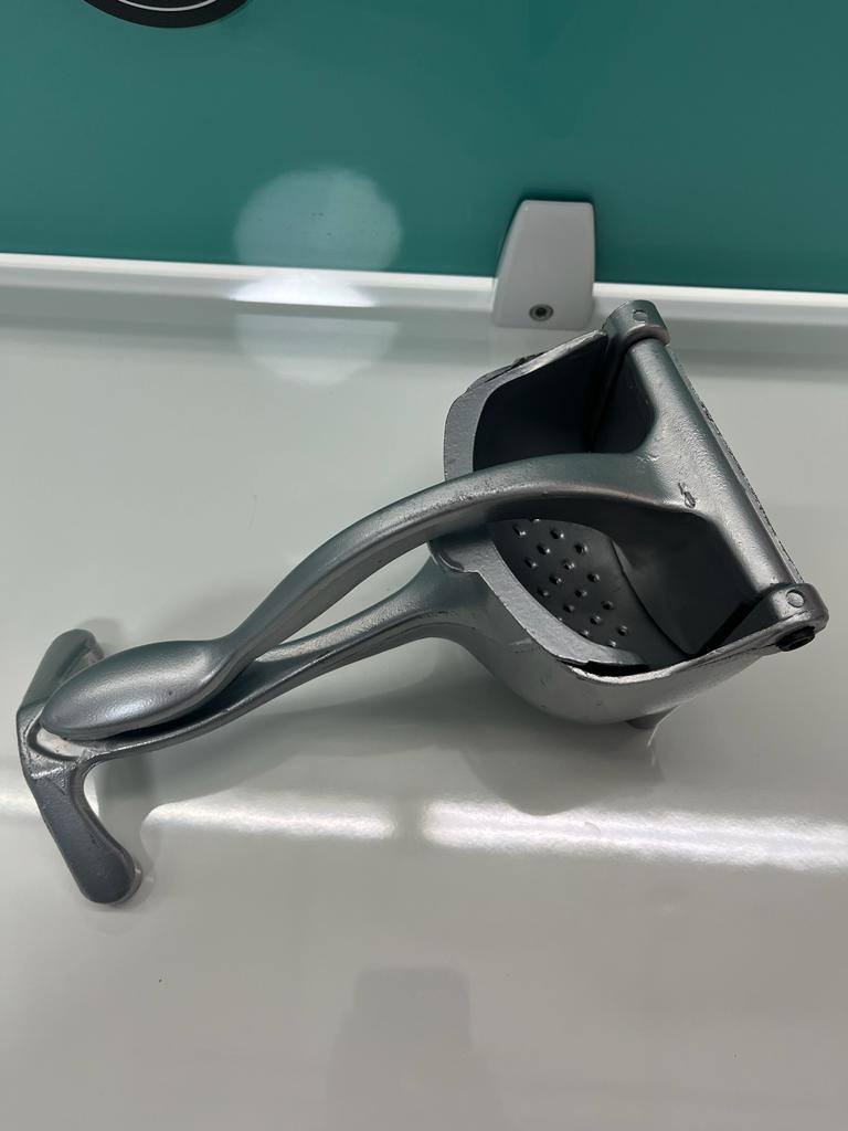 Hand Press Juicer, Aluminium Manual Fruit Squeezer Orange Juicer Heavy Duty Multipurpose Machine for fruits
